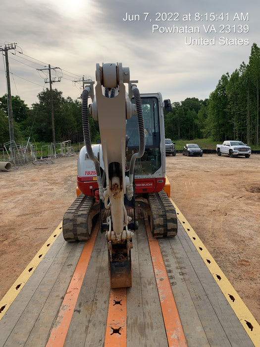 2021 TAKEUCHI TB250-2C