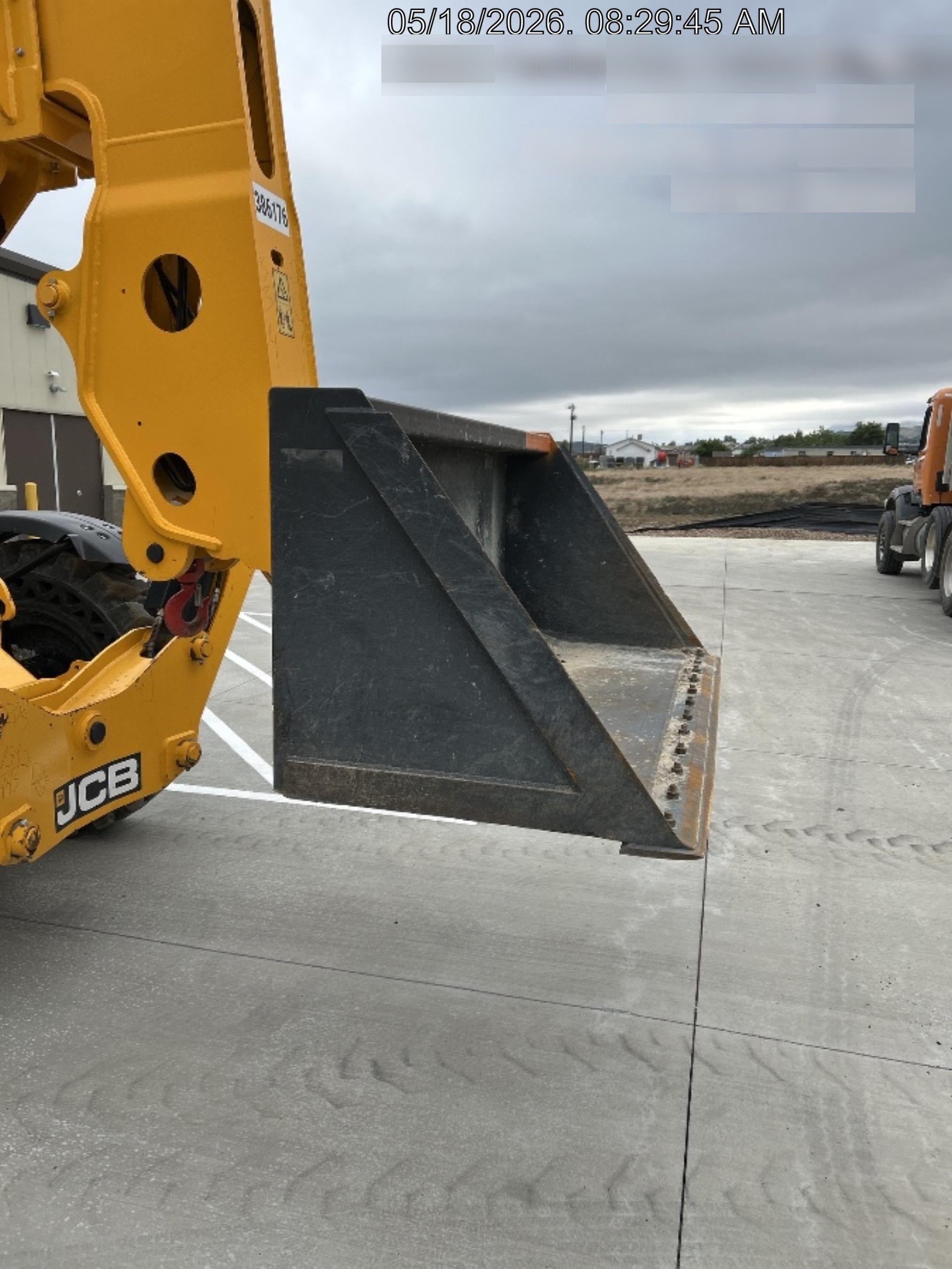 2024 ARROW MATERIAL HANDLING 3207212B081