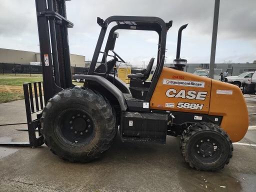2023 CASE 588H