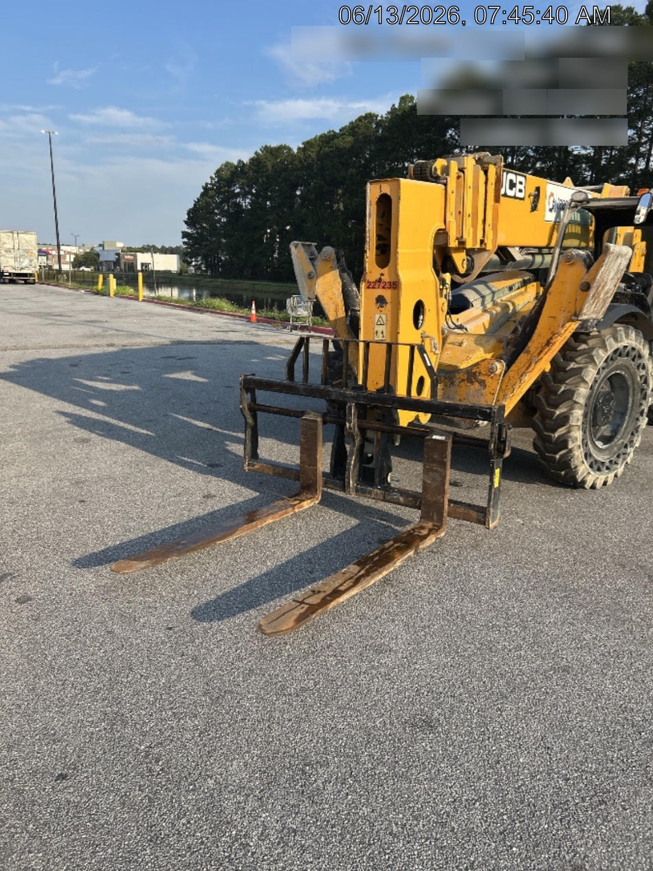 2022 JCB 510-56