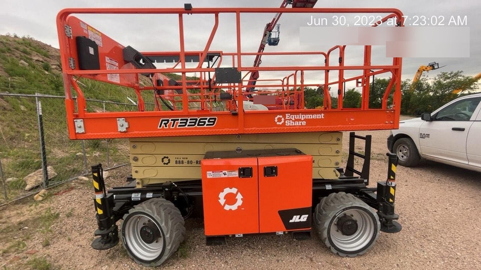 2023 JLG RT3369