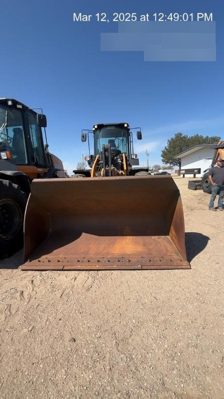 2022 CASE 721G