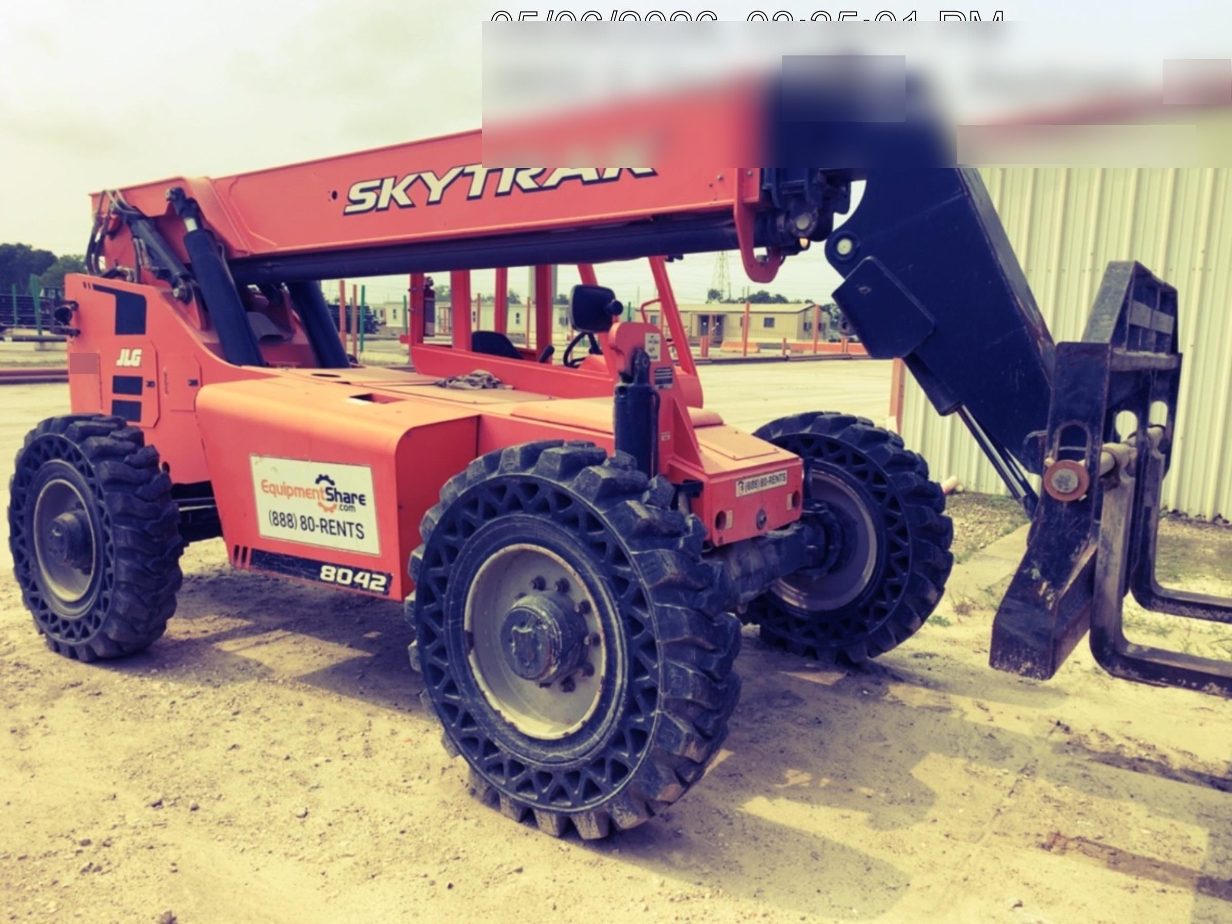 2018 SKYTRAK 8042