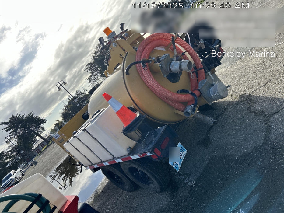 2023 Vac-Tron LP573XDT T4 Koehler Diesel Engine, 500 Gallon Debris Tank, x2 100 Gallon Water Tanks