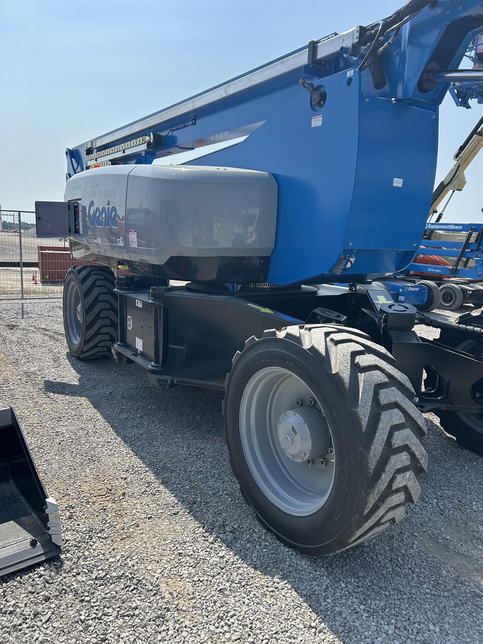 2025 GENIE Z-135/70
