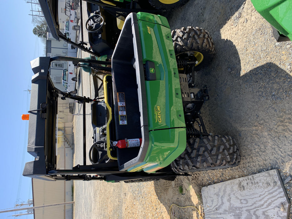 2021 John Deere XUV560E GATOR 4WD Utility Cart - 2-Seat, GAS, Canopy - ROPS, Windshield
