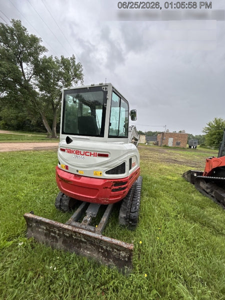2022 TAKEUCHI TB235-2CR