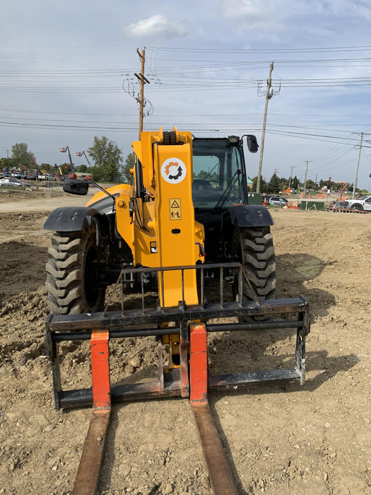2020 JCB 509-42 Cab/Heat/Air, Solid Tires, Work Lights, Beacon, Aux Hydraulics, Back up Alarm, Lifting Eye, ES Decals