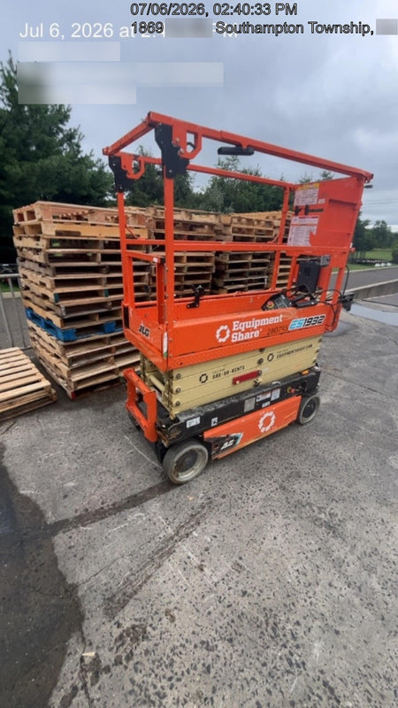 2022 JLG ES1932
