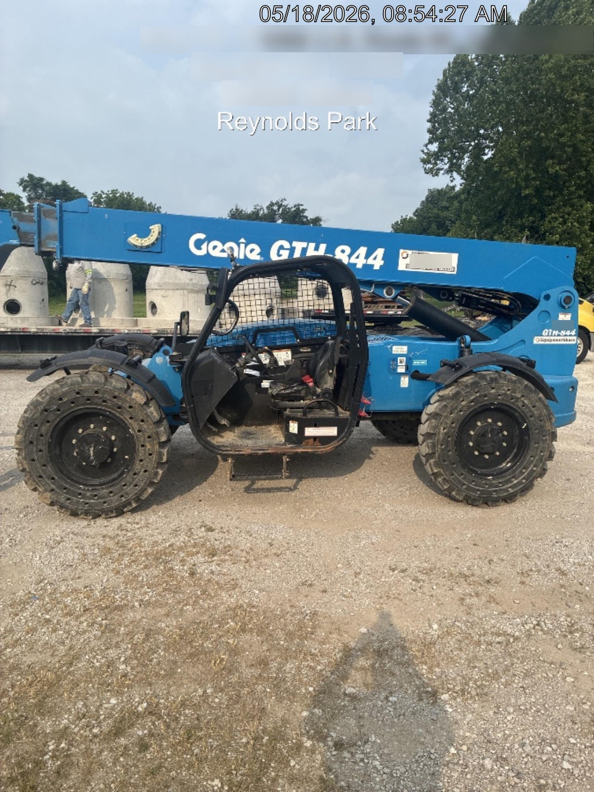 2019 Genie GTH-844 GTH-844 w/Open ROPS, FF Tires, beacon/work lights, 60" carriage/forks