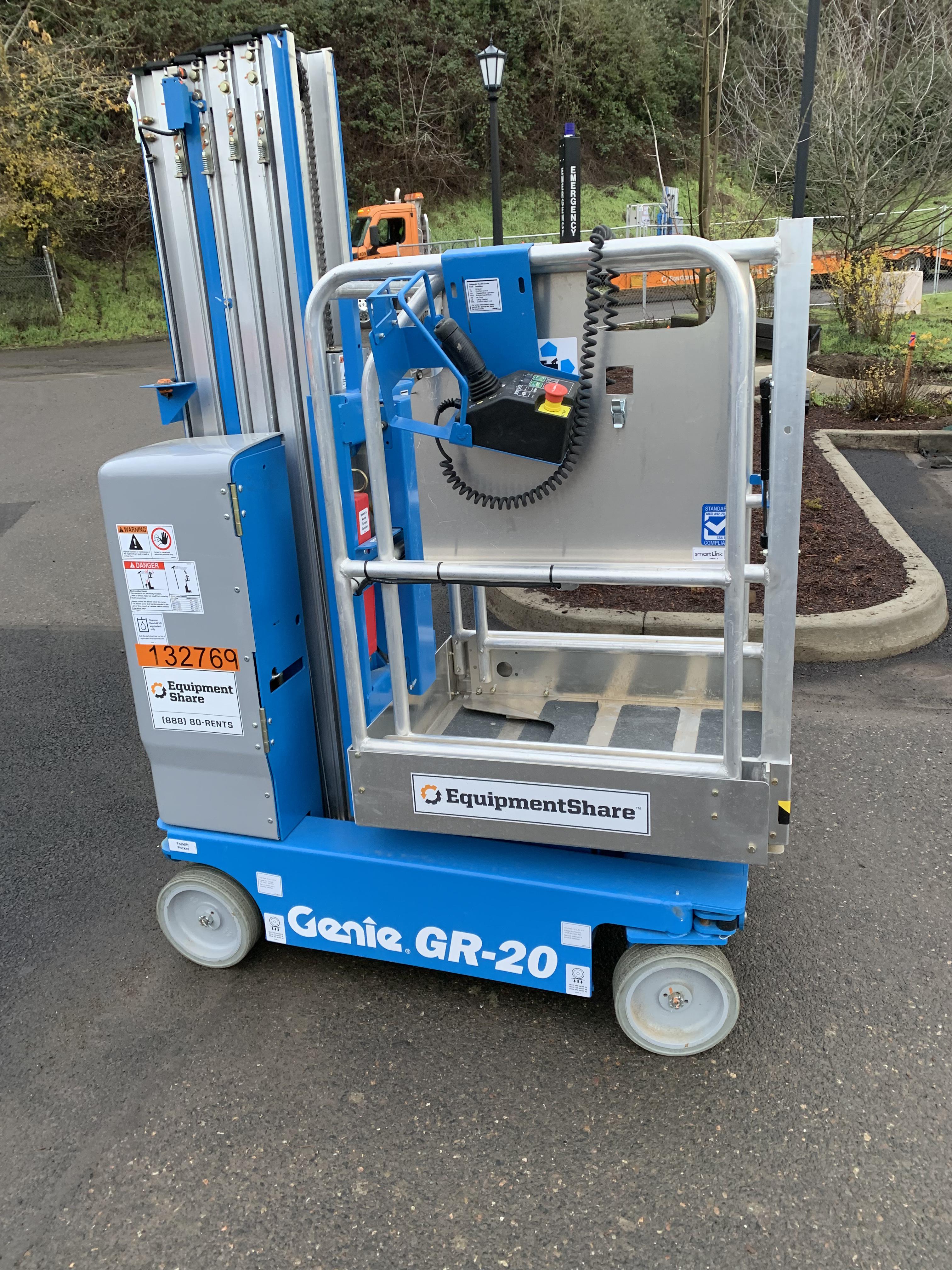 2021 GENIE GR-20