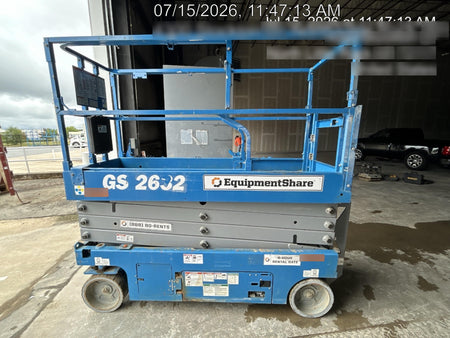 2019 Genie GS-2632 Folding rails with half height swing gate