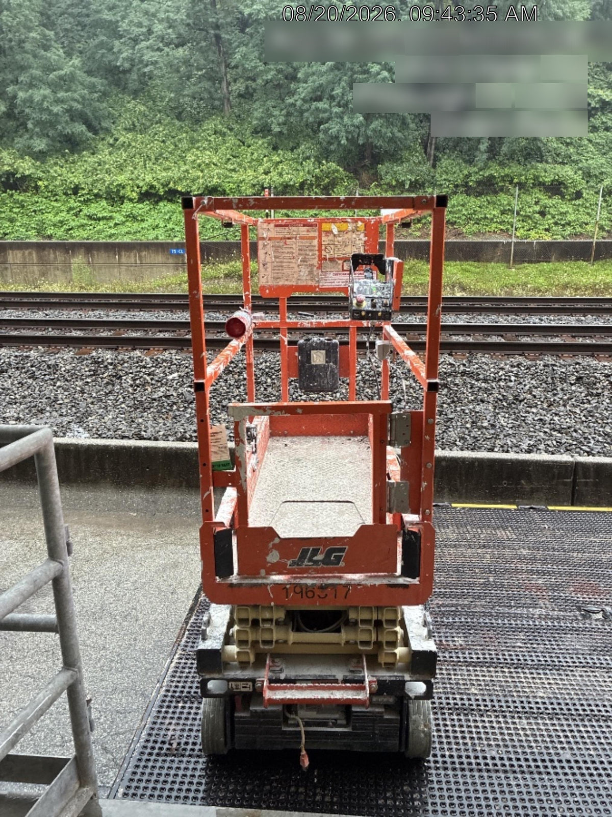 2021 JLG ES1330L