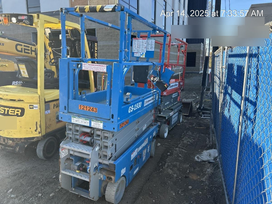 2020 Genie GS-1930 Solid Non Marking Tires, Beacon, Folding rails with half height swing gate, Telematics