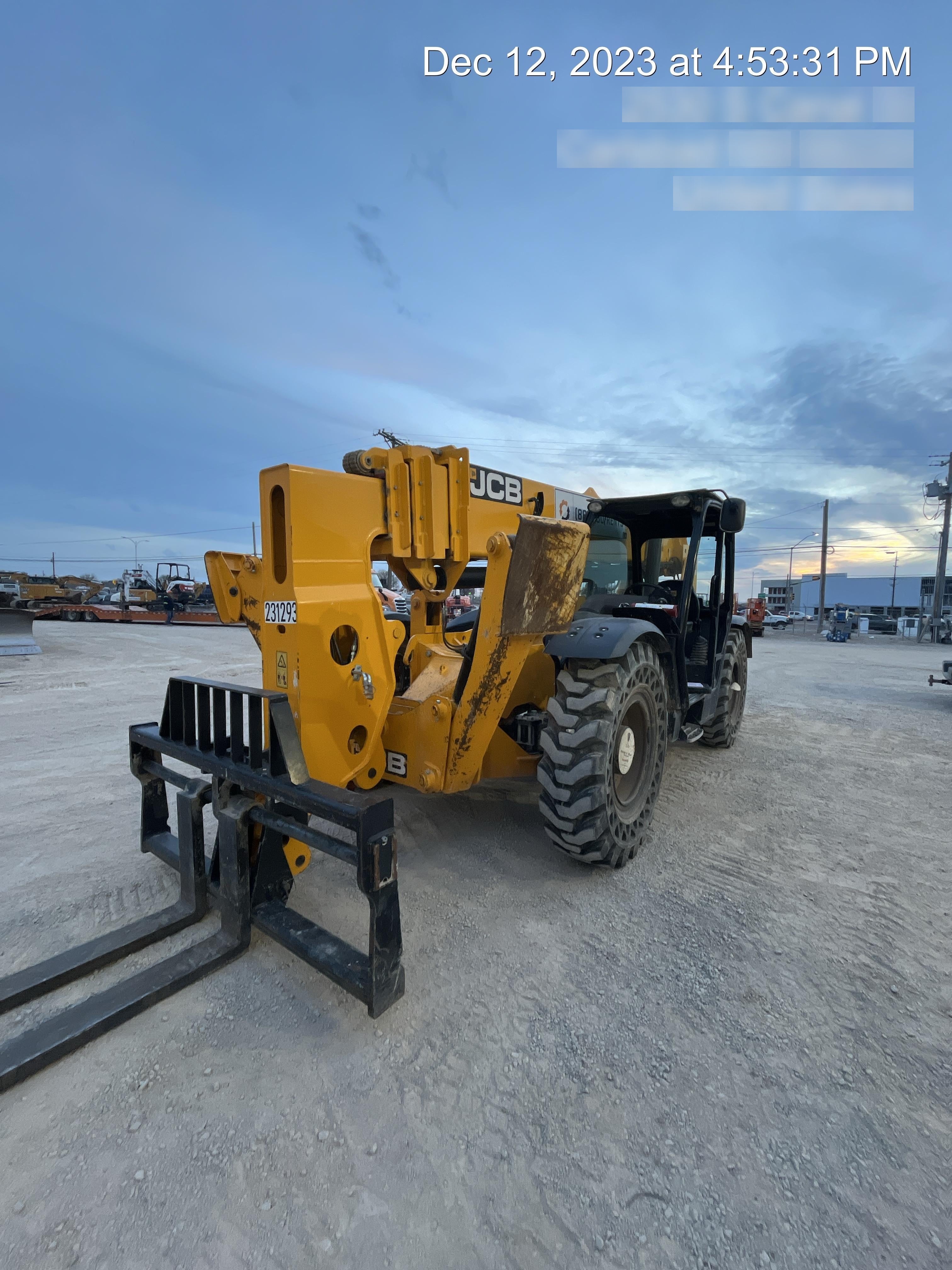 2022 JCB 512-56