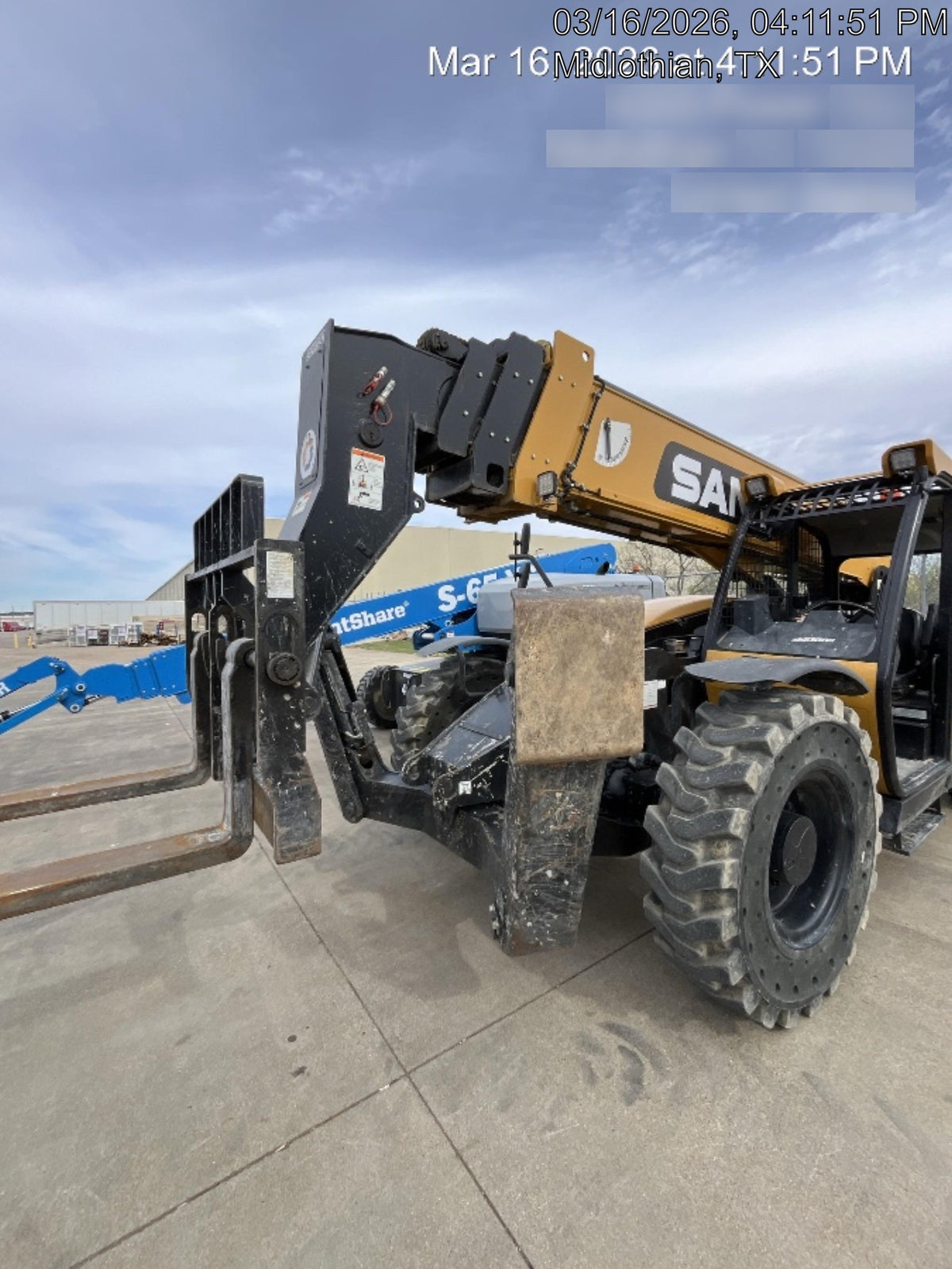2023 SANY STH1056