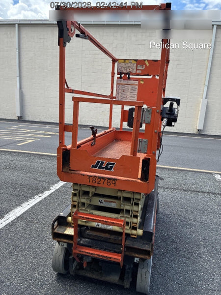 2021 JLG ES1932