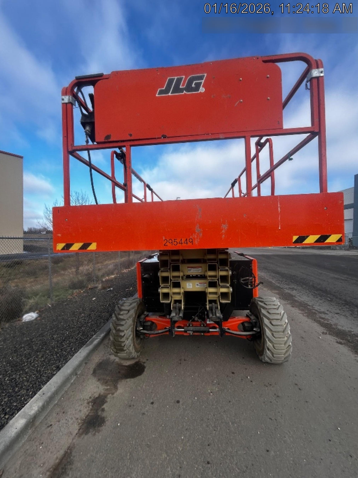 2023 JLG RT4394