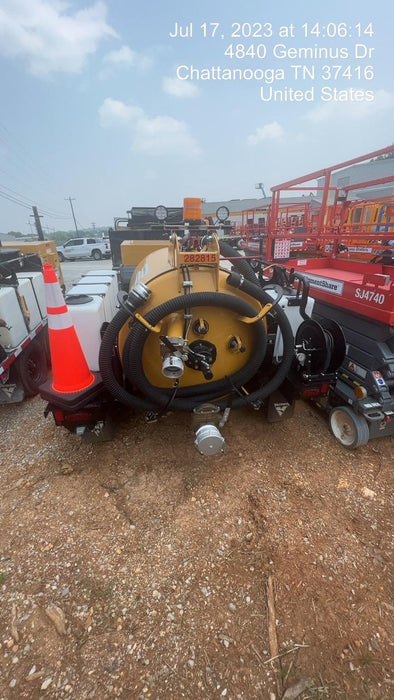 2022 Vac-Tron LP573XDT T4 Koehler Diesel Engine, 500 Gallon Debris Tank, x2 100 Gallon Water Tanks