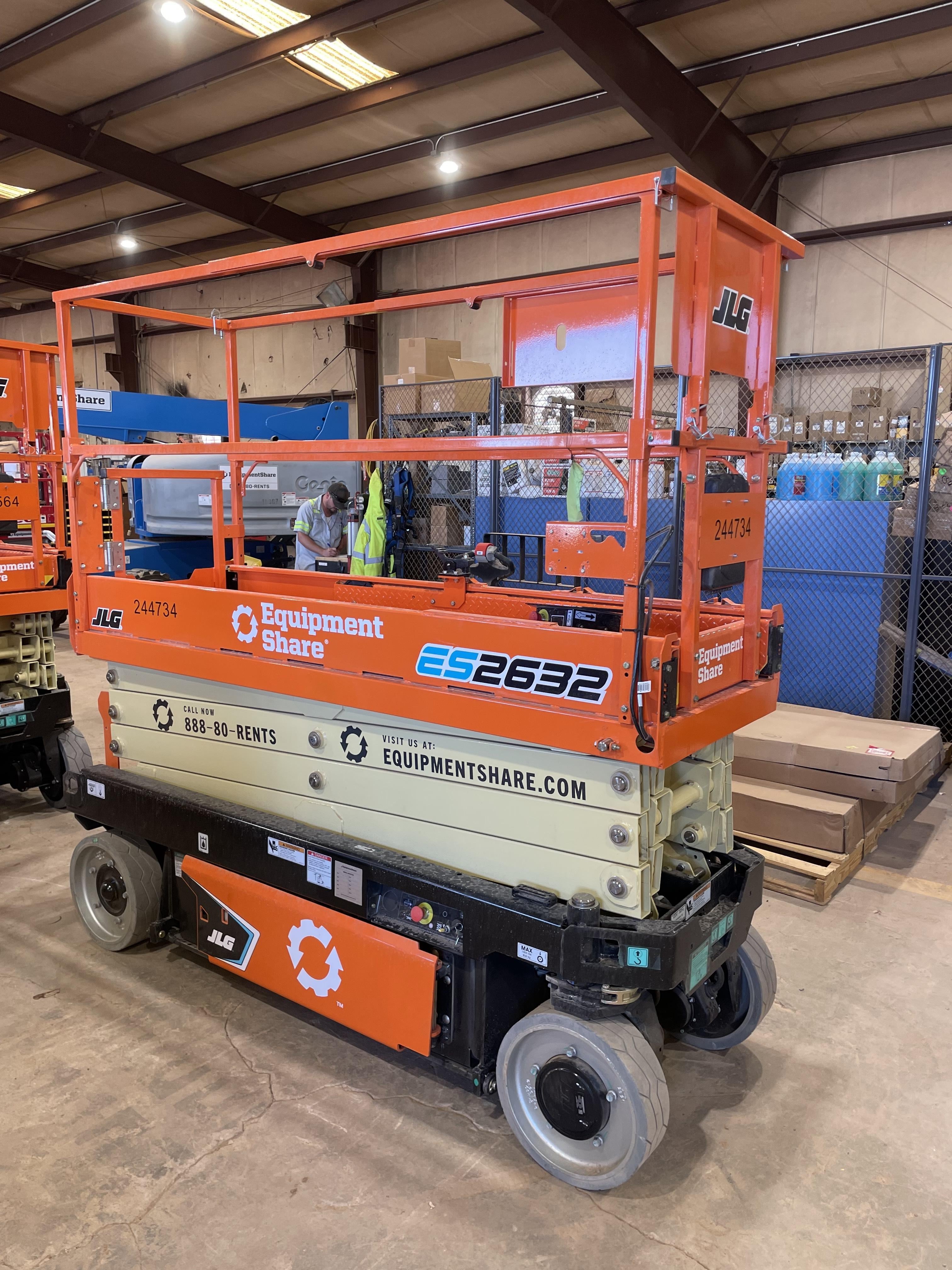 2022 JLG ES2632