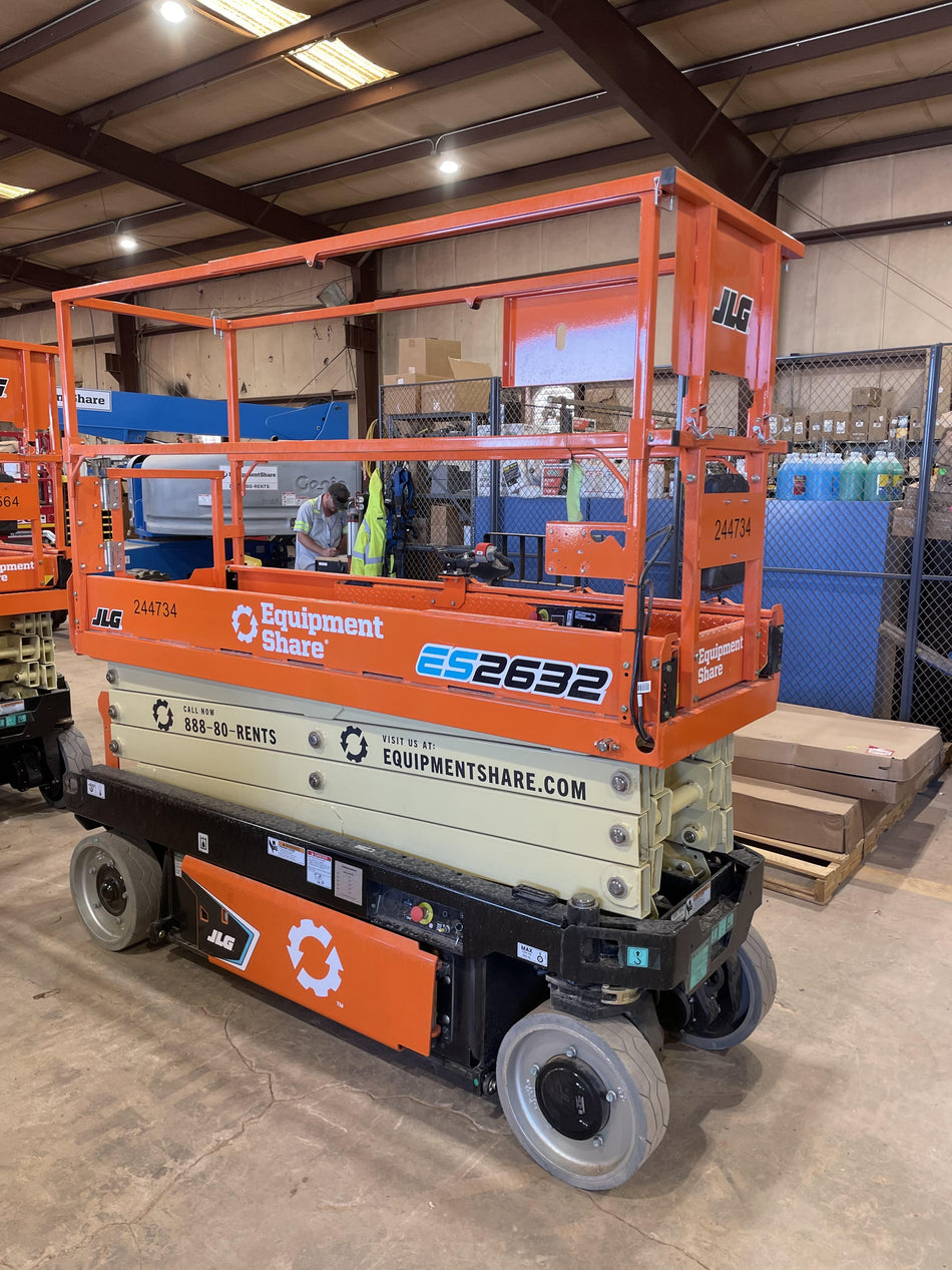 2022 JLG ES2632