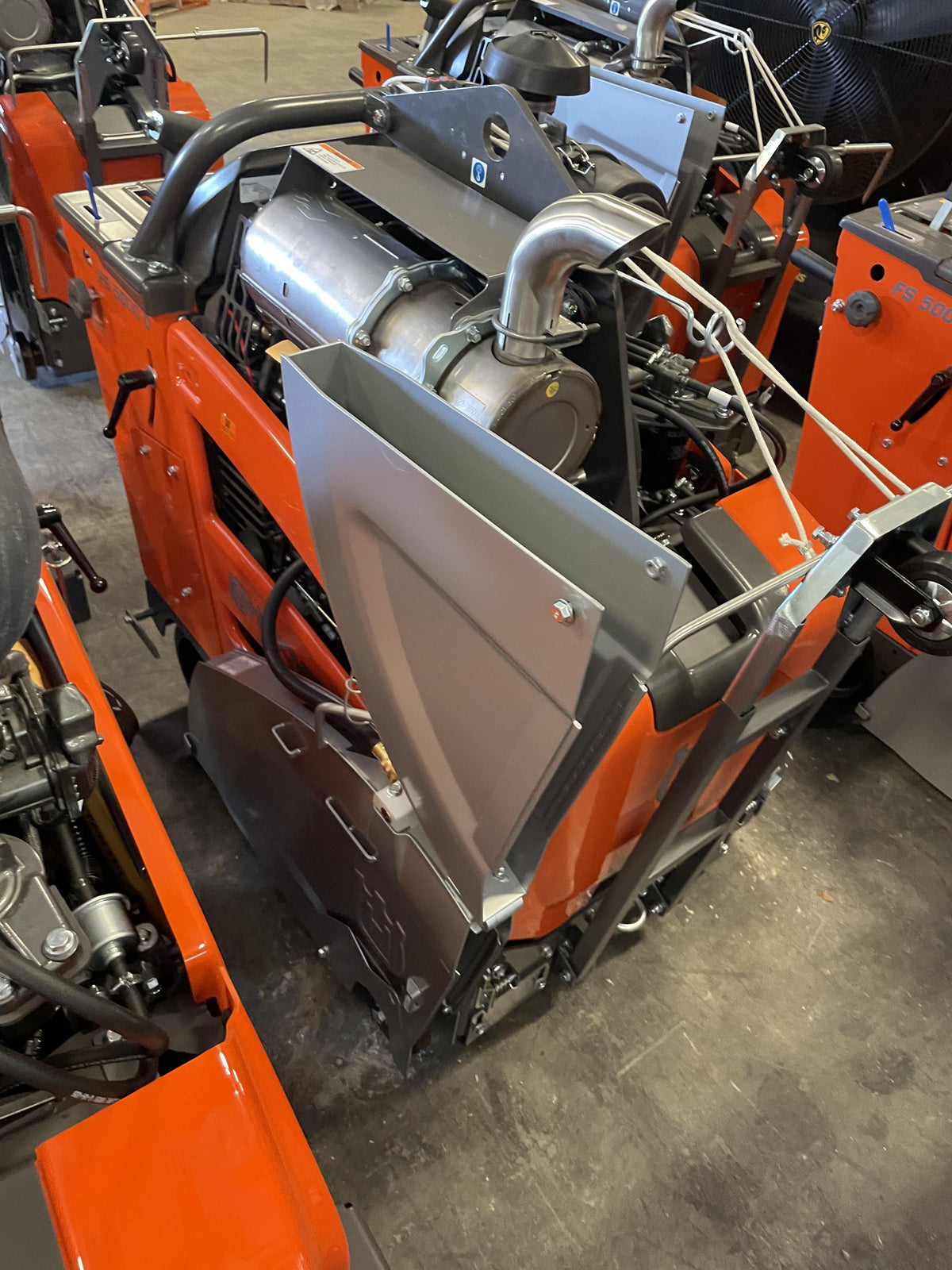 2023 HUSQVARNA FS 5000D