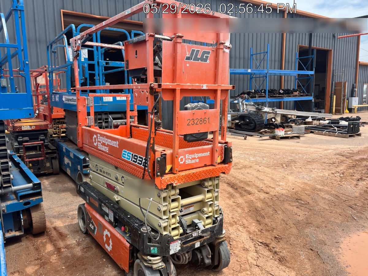 2022 JLG ES1932