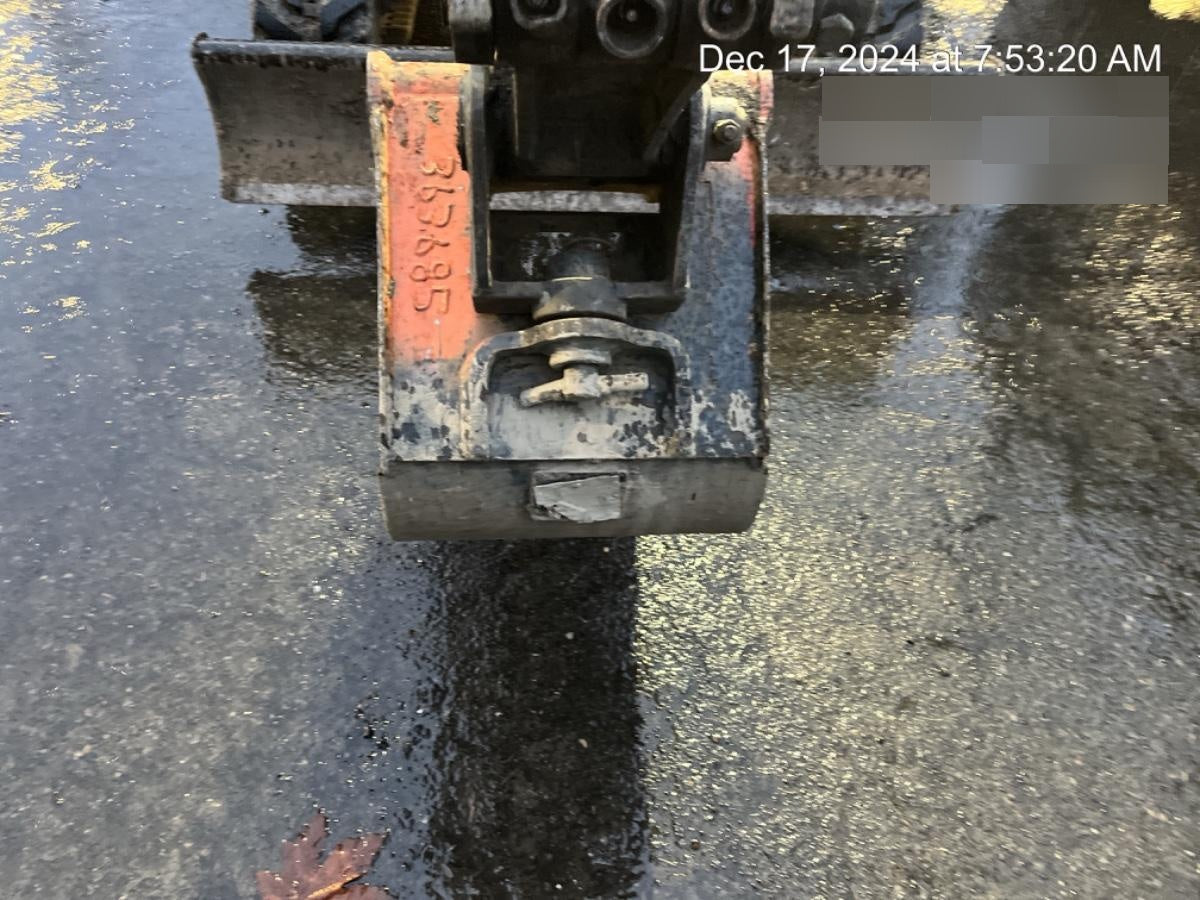 2022 PALADIN 18" Tooth Bucket, Paladin