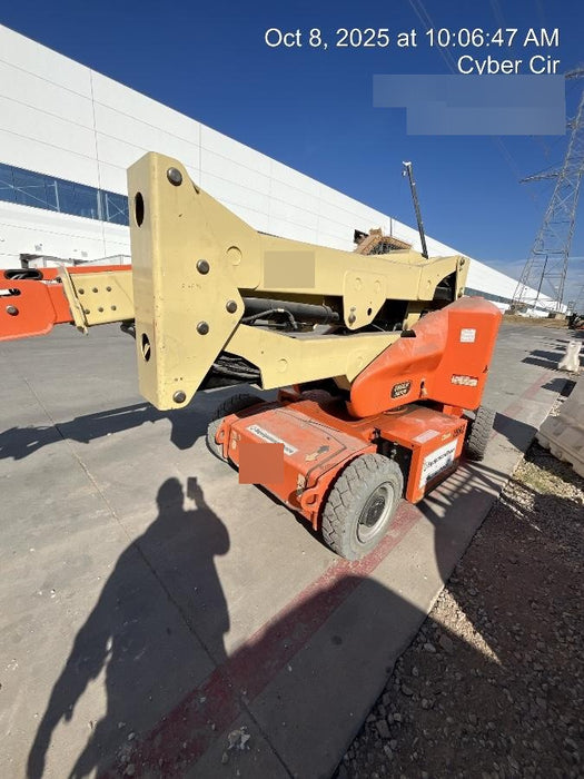 2019 JLG E400AJPN