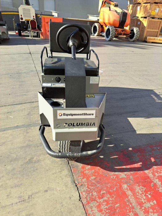 2022 COLUMBIA Expediter