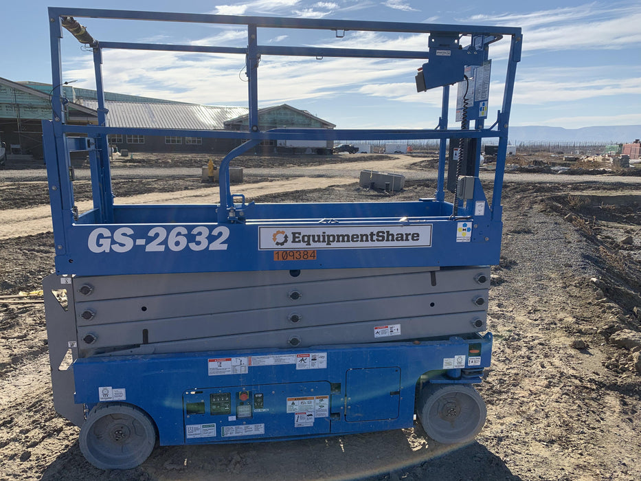 2020 Genie GS-2632 Solid NM Tires, Folding Rails with Half-Height Swing Gate, Beacon, 800W Invertor