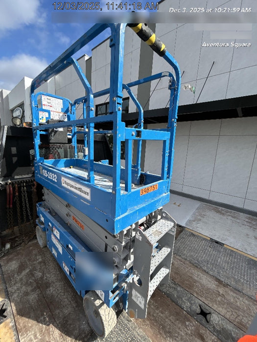 2019 Genie GS-1930 Fixed rails with chain Entry