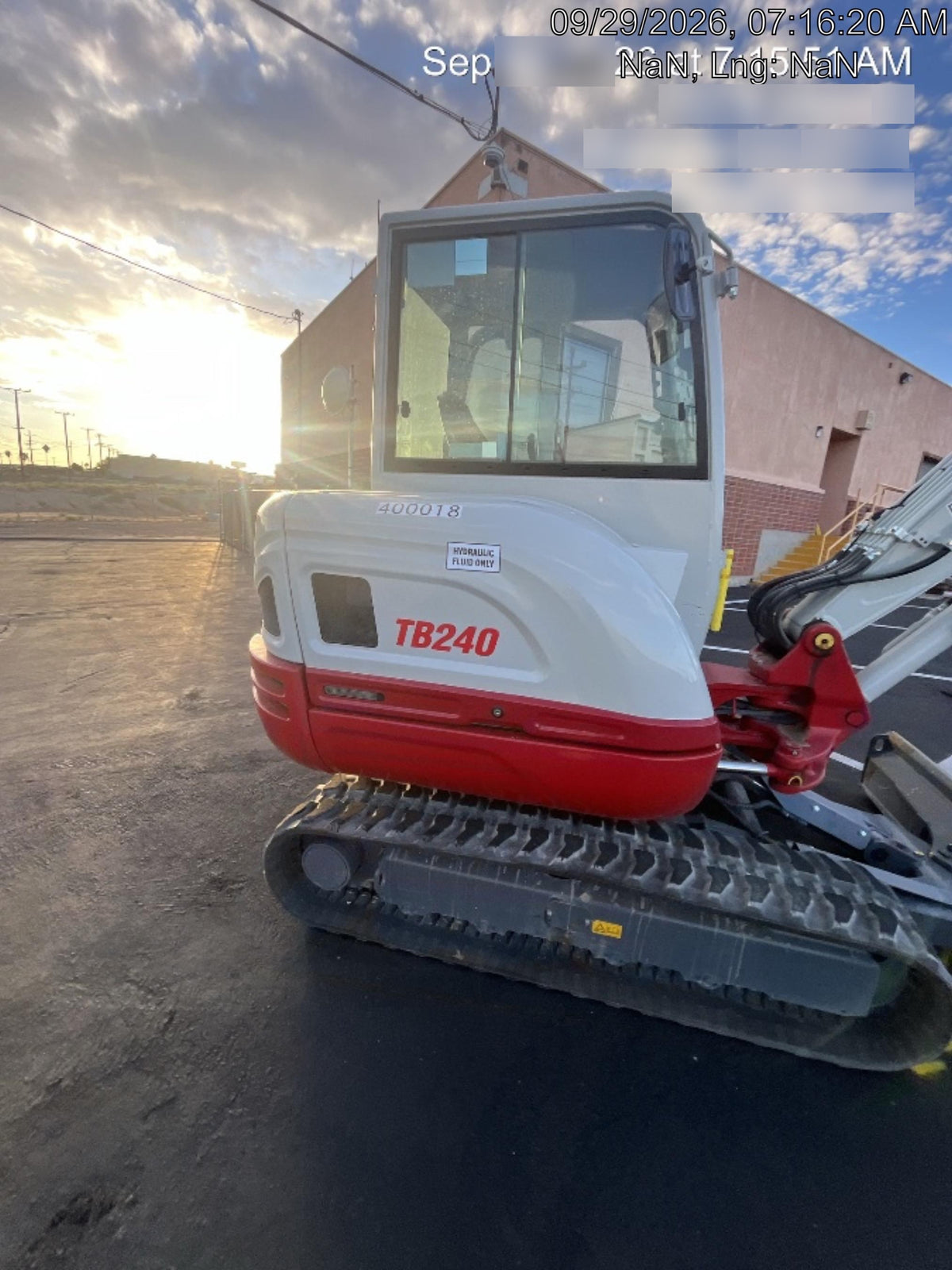 2024 TAKEUCHI TB240-CRA