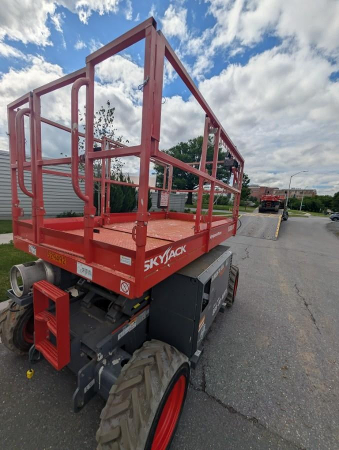 2025 SKYJACK SJ6826 RT