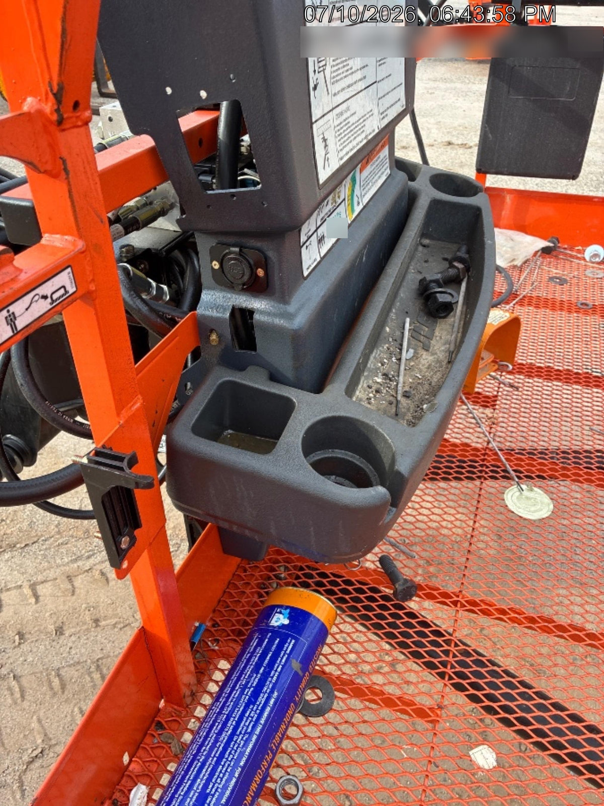 2025 JLG 660SJ