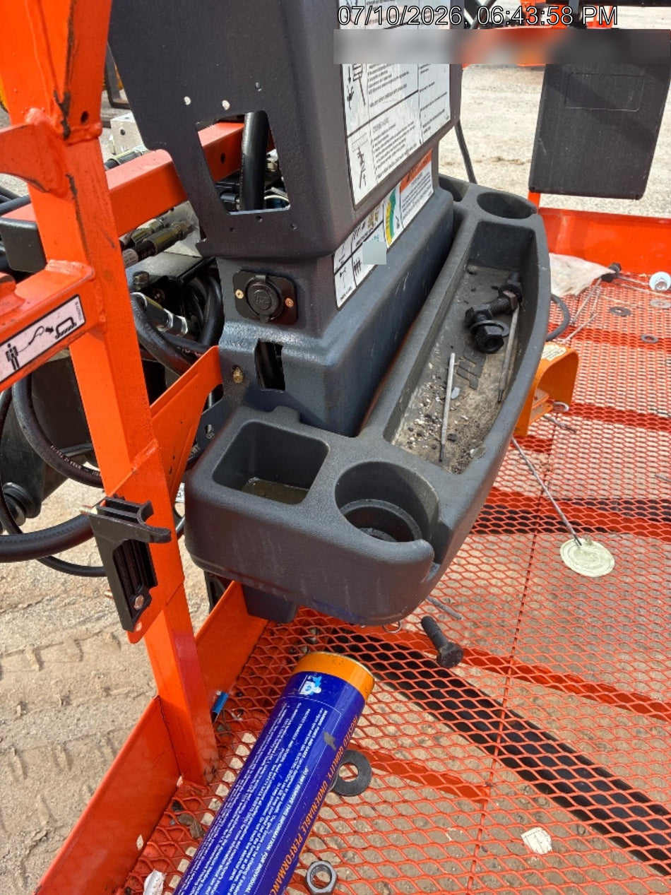 2025 JLG 660SJ