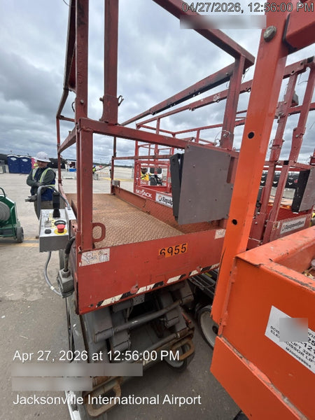 2018 Skyjack SJIII-3226 Skyjack SJIII3226 Scissor Lift w/Trojan Batteries