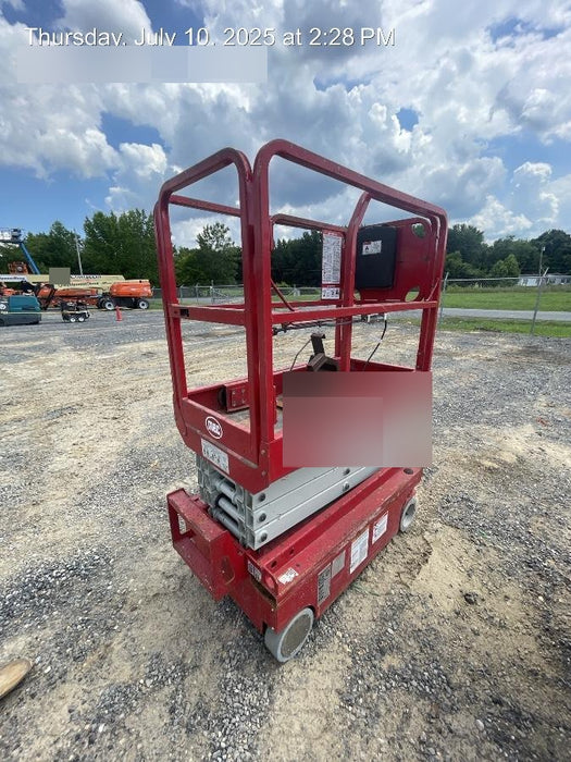 2017 MEC 1330SE 13' Scissor Lift w/2 Year Full Extended Warranty