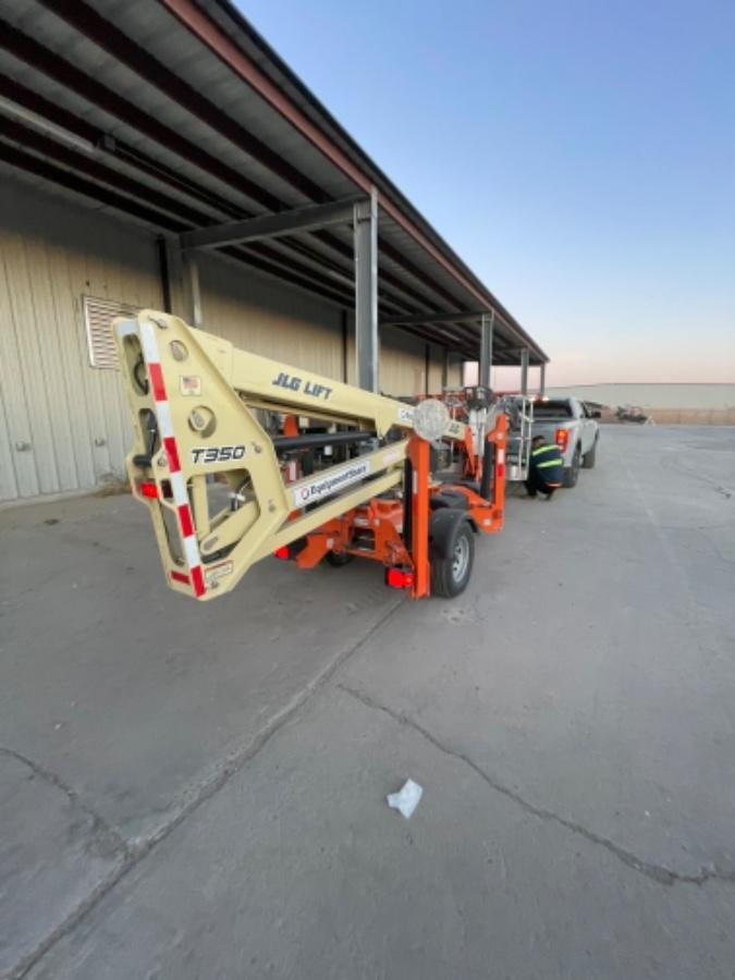 2022 JLG T350