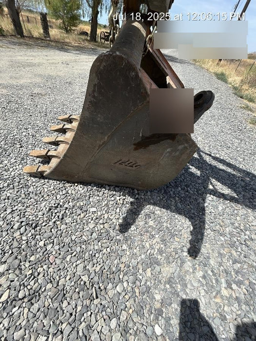 2025 TAKEUCHI 24" Bucket Takeuchi