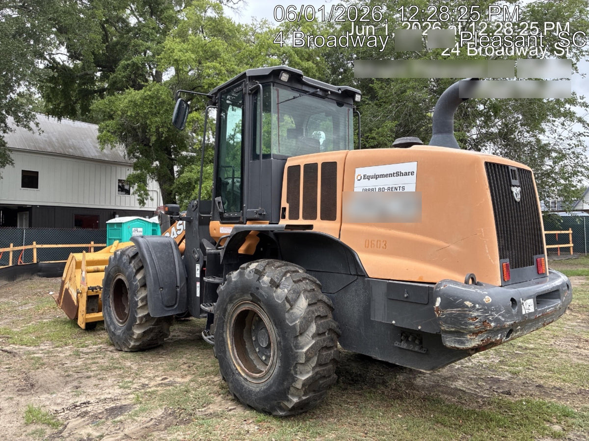 2018 Case 621G CLOSED CAB, 1 FUNCTION, JRB 416 STYLE HYD COUPLER