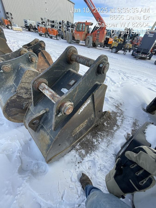 2020 DOOSAN 24" Bucket-Doosan