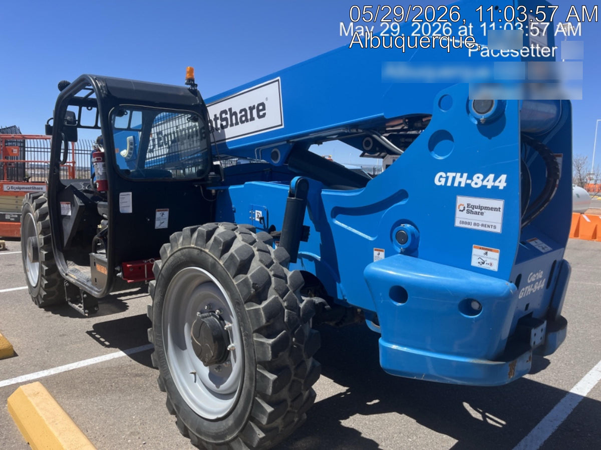 2022 GENIE GTH-844