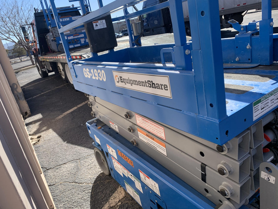 2020 Genie GS-1930 Fixed rails with chain entry gate - Pre A92.20