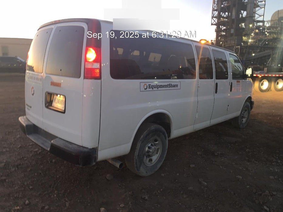 2023 CHEVROLET Express Van - Rental