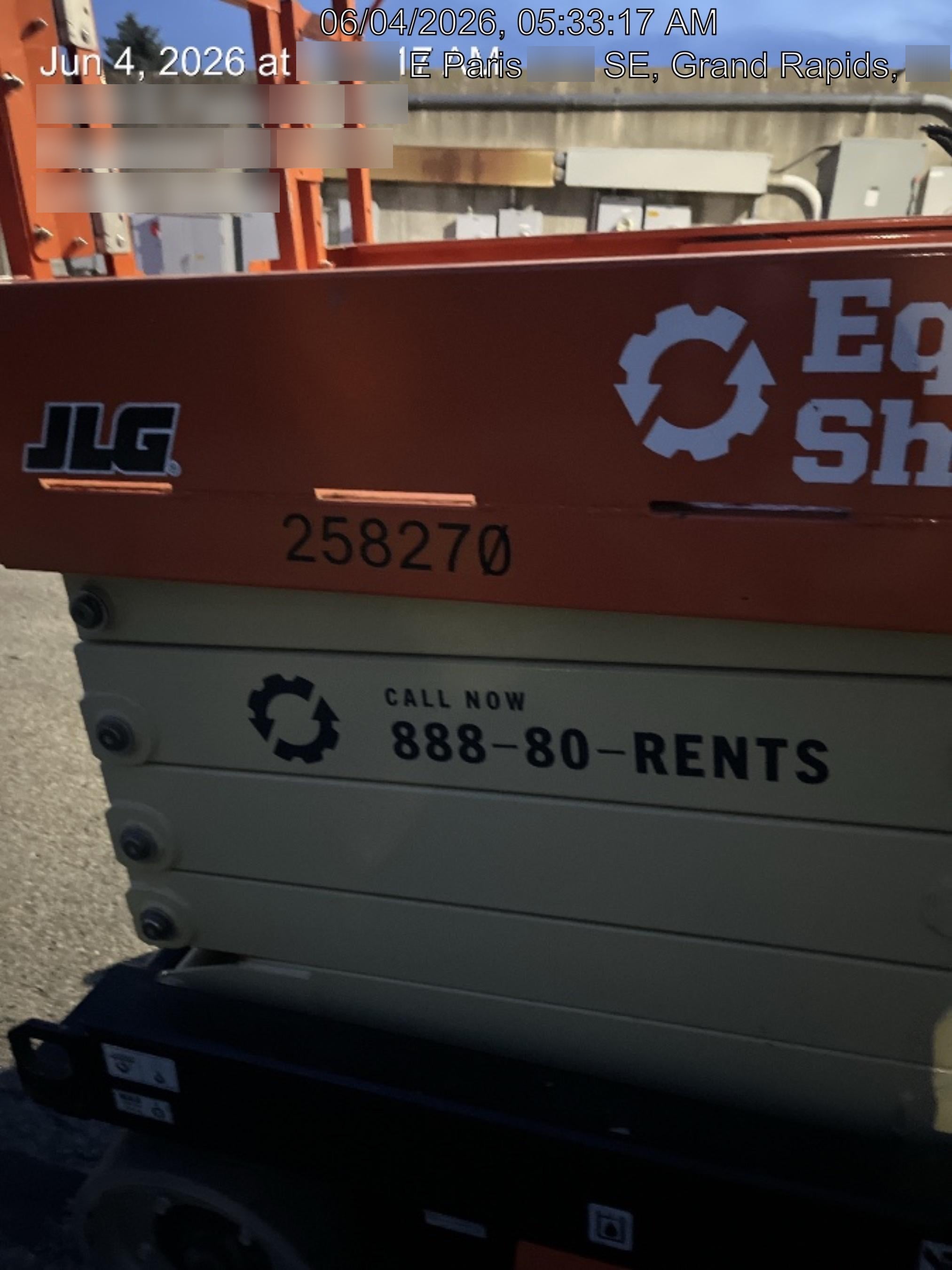 2022 JLG ES3246
