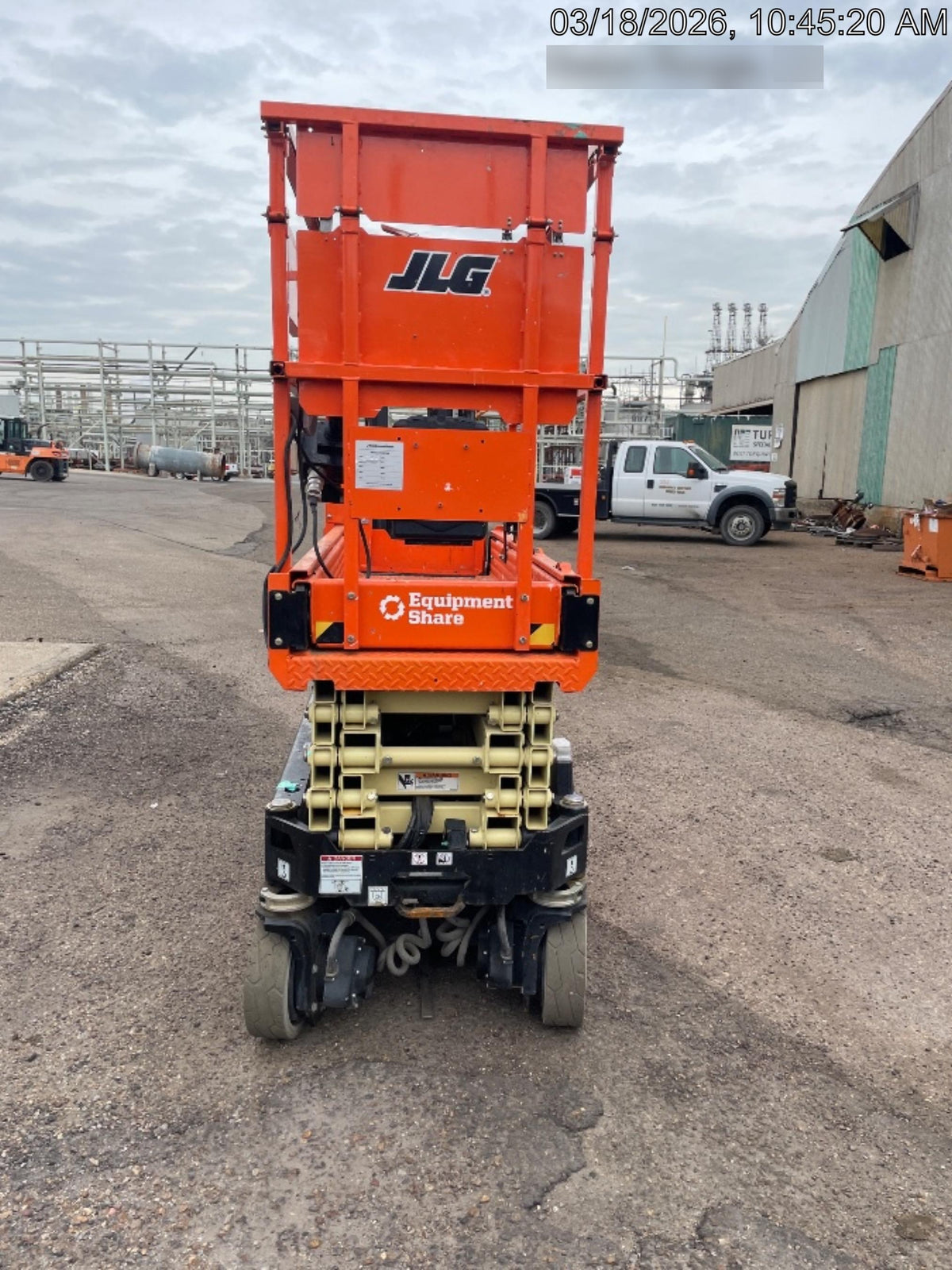 2024 JLG ES1932