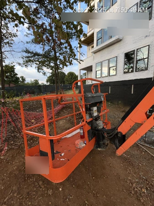 2019 JLG 800AJ