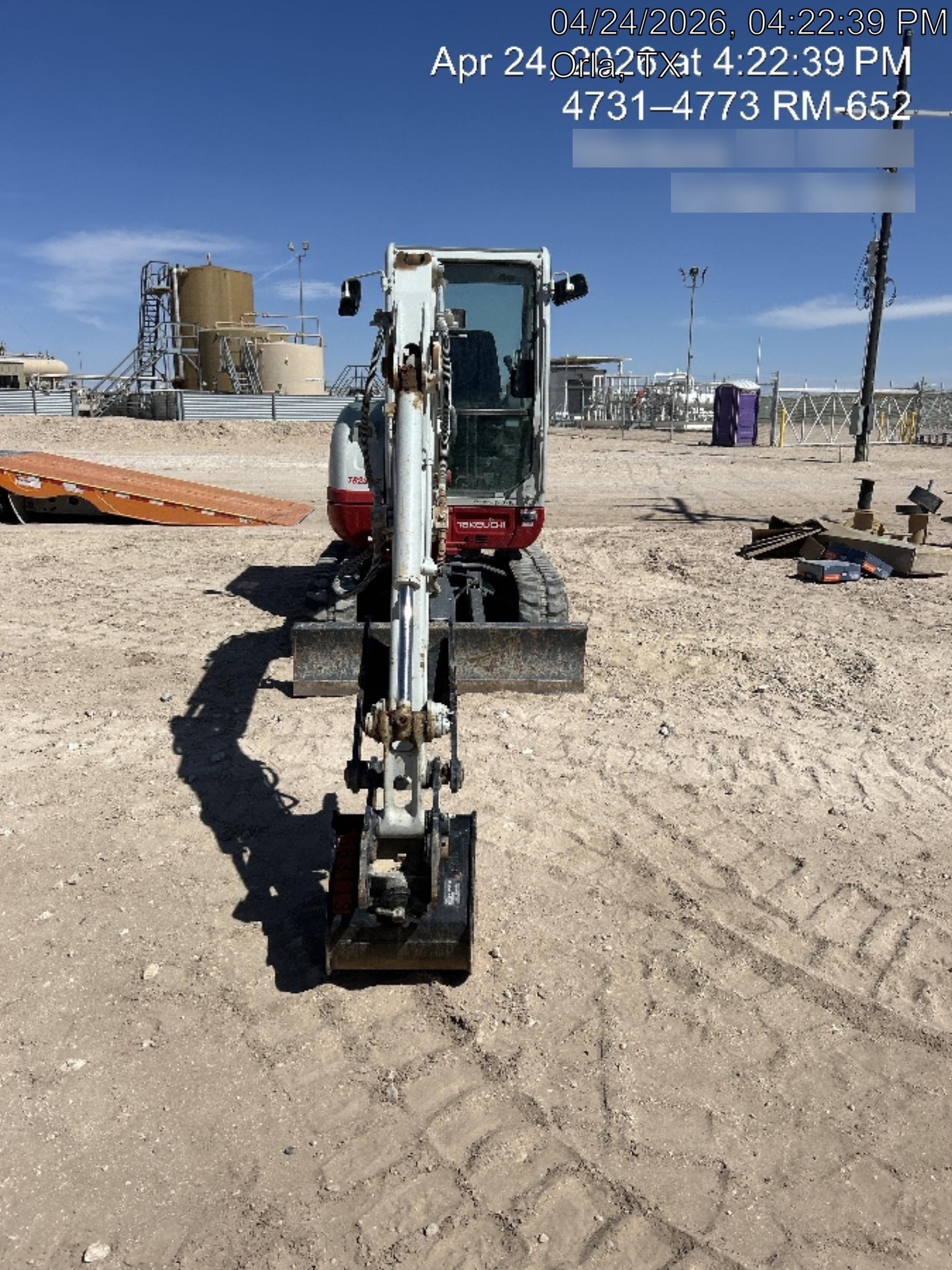 2025 TAKEUCHI TB235-2CR