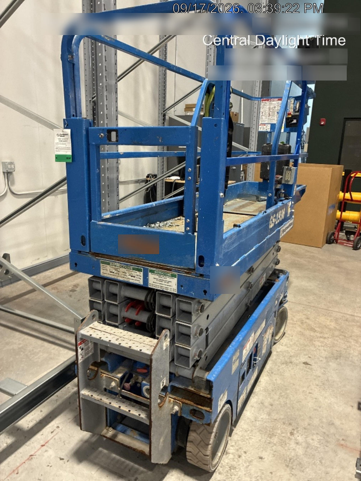 2020 Genie GS-1930 Solid Non Marking Tires, Beacon, Folding rails with half height swing gate